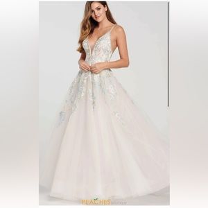 Ellie Wilde V-Neck Beaded Dress EW119010